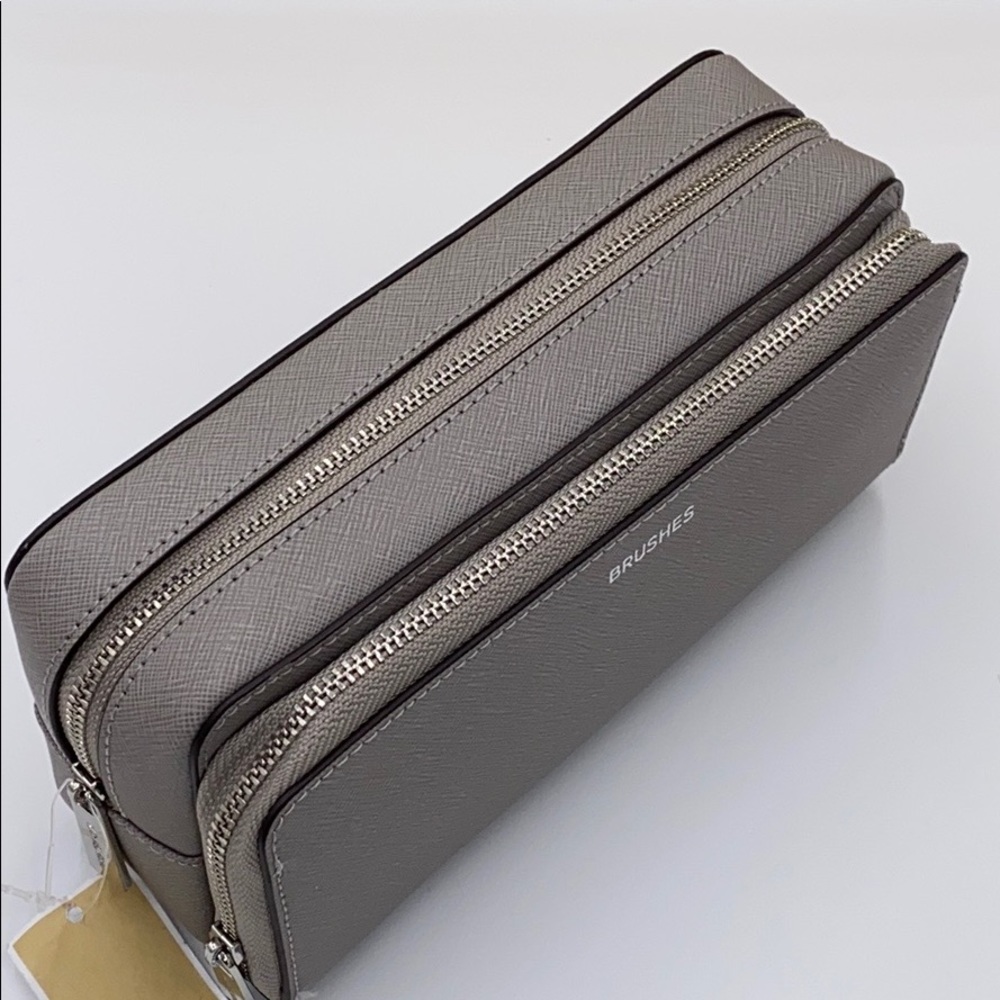 Michael Kors Large Double Travel Pouch Pearl Grey - Picture 9 of 16